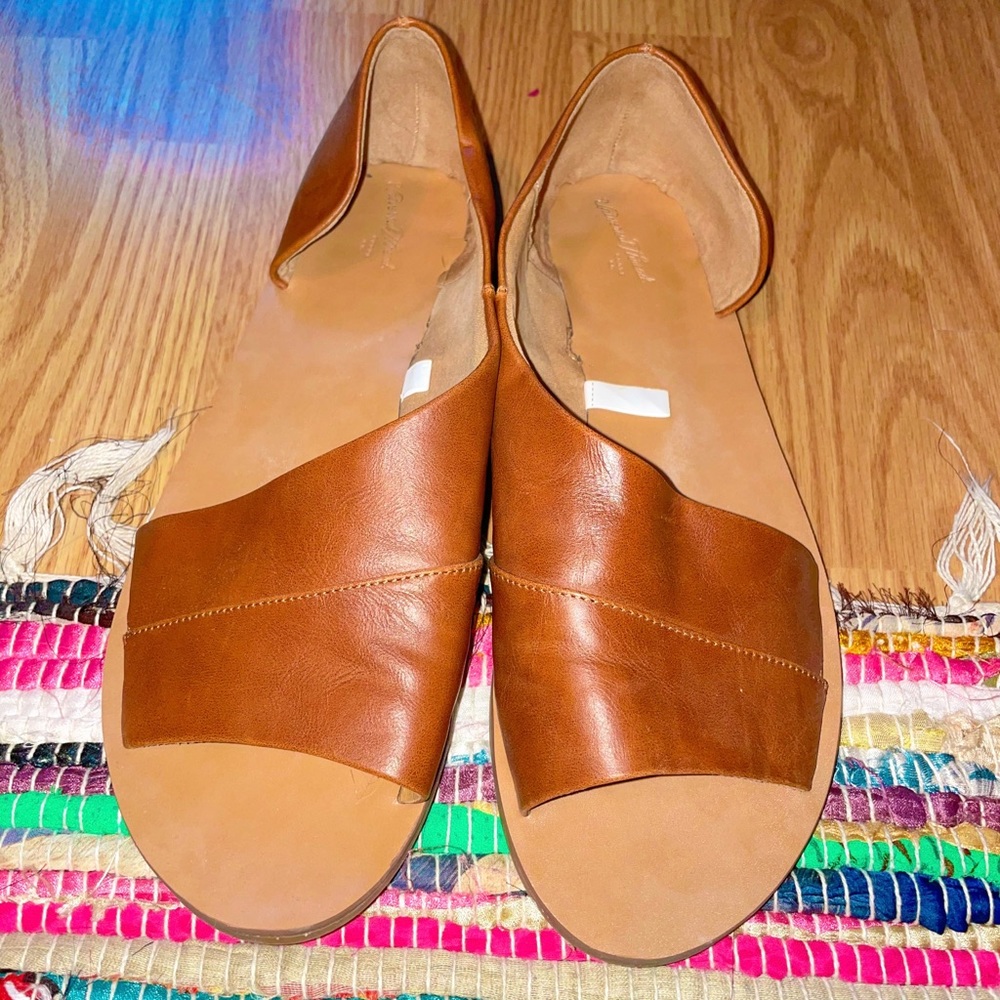 Faux leather sandal